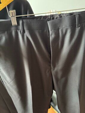 Crosby Classic-fit suit pant in Italian wool, Charcoal